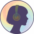 Lilafarbene Silhouette eines Frauenkopfs im Profil mit kinnlangen Haaren und großen Kopfhörern, vor einem kreisförmigen, spiralförmigen Hintergrund in sanften Regenbogenfarben mit Aquarellstruktur.